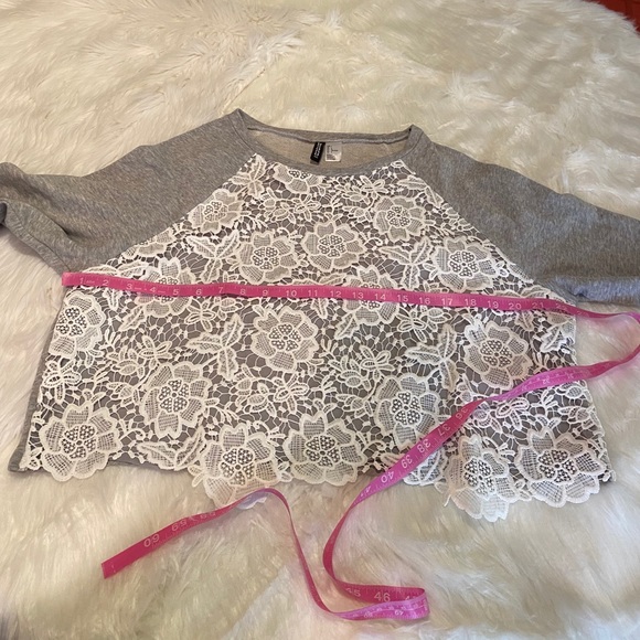 H & M Divided grey & white lace sweatshirt - Picture 7 of 13